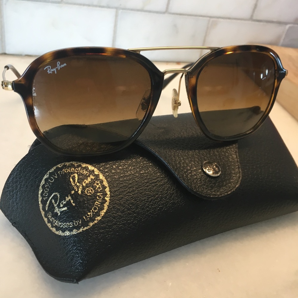 Ray-Bans RB 4253 Tortoise Shell!